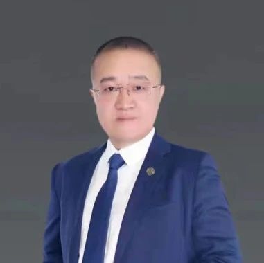 五线城市，十多年加班零假期，靠什么实现律师业务的增值