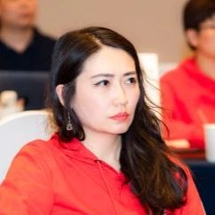 梦想与希望并进，美女税务律师的璀璨成长之路